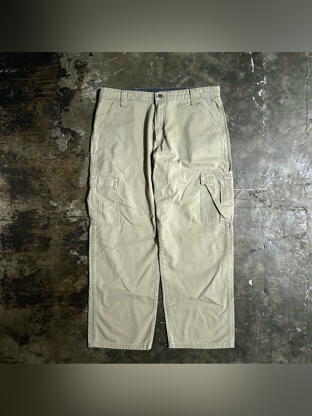 SIZE 34 Wrangler Tan Khaki Cargo Pants